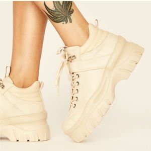 Faye dolls kill boots